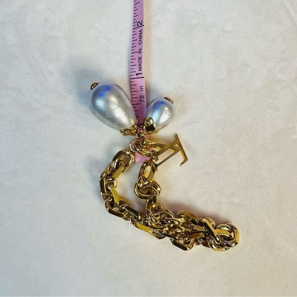 Louis Vuitton Monogram Damier Gold Pearl LV Chain Link Bracelet or BAG CHARM - Picture 7 of 11